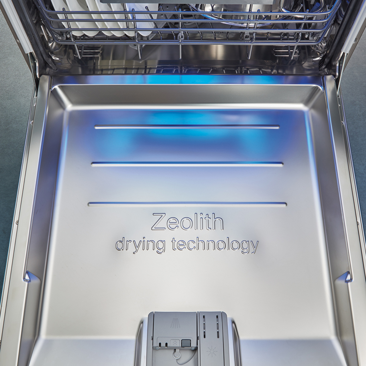 Zeolith Trocknen – Für glänzende Spülergebnisse bei Elektro Schmitt GmbH in Würzburg